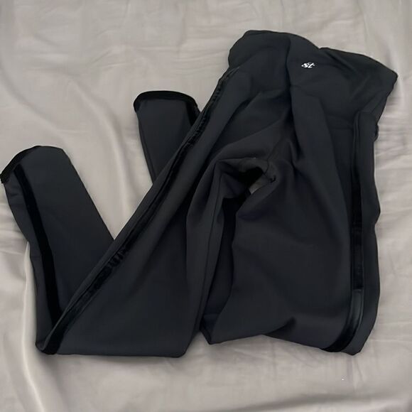 Strut This black leggings with velvet trim sz XS - Picture 4 of 5